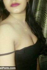 19 year old Hijabi Bangla Girl In Her Nude Fingerling Pictures