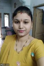 Mature Indian Aunty Big Boobs Displaying Pictures